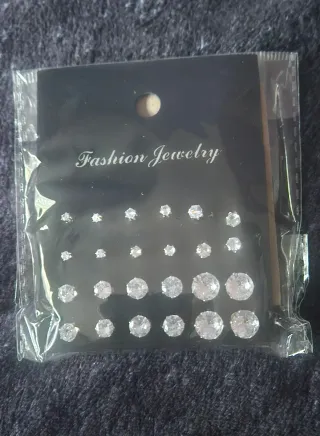 12 pares de Pendientes x 5e