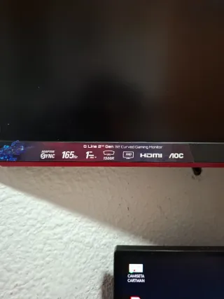 Monitor curvo AOC da 32 pollici