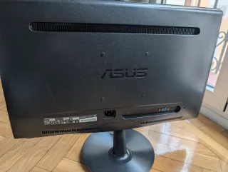 Monitor Asus 21 aprox.