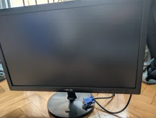 Monitor Asus 21 aprox.