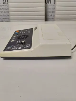 Consola Pong Conic, leer