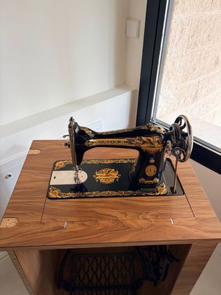 Máquina de coser Singer antigua 1917