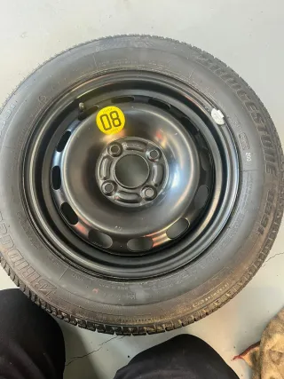 Llanta de repuesto Ford