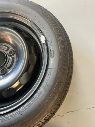 Llanta de repuesto Ford