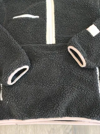 Sudadera borreguillo negra talla M de levis