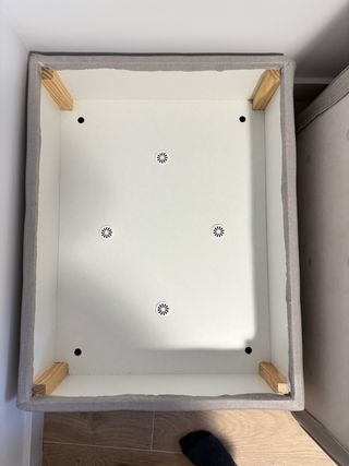 Puff Reposapiés Gris/Beige con almacenaje.