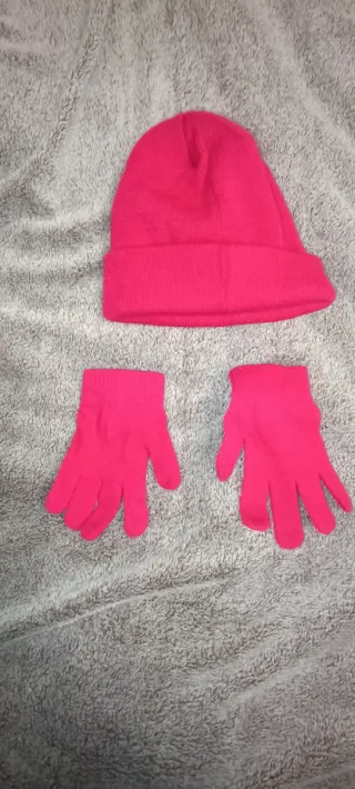 Gorro y guantes Nike rosa