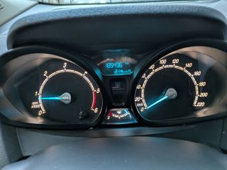 Ford Tourneo Courier 2015