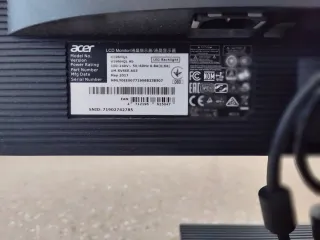 Pacchetto 2 Monitor Acer 19 LED + 17 Classico