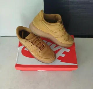 Nike Air Force 1 Beige/Marrón
