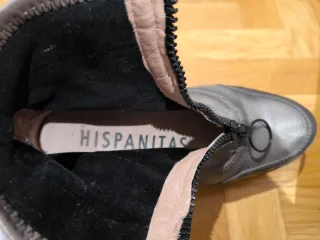 Botines Hispanitas Piel gris oscuro.