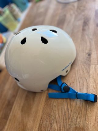 Patines + casco infantil  + regalo protecciones