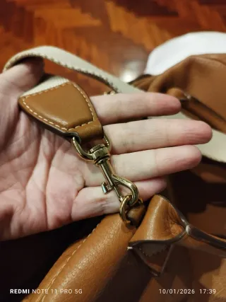 Bolso Mano Mediano Carolina Herrera Cognac
