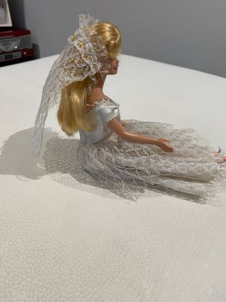 Barbie Sposa in Abito Bianco e Dorato