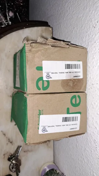 Contactor Schneider LC1D80R7 3P 80A 440V