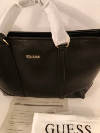 Borsa Guess tracolla nera