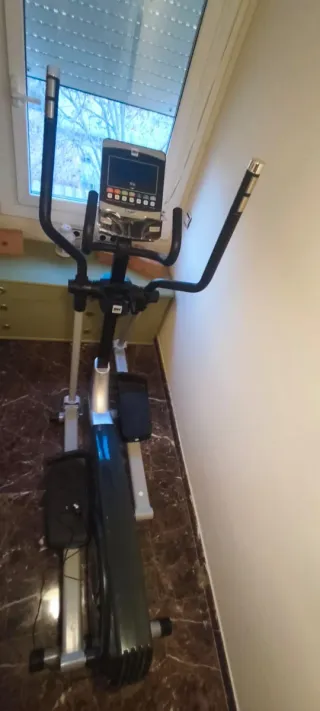 Bicicleta Elíptica BH Quantum Magnética