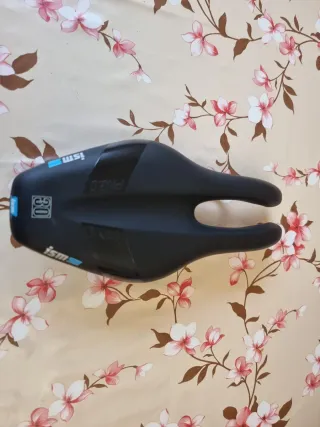 2 sillines de bicicleta