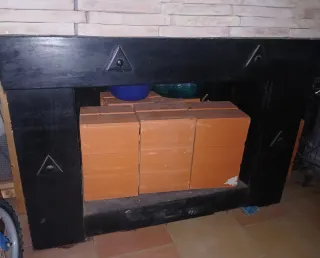 Chimenea de hierro fundido negra
