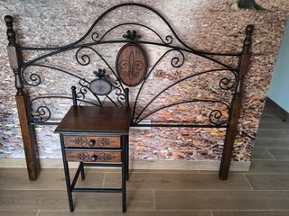 Cabecero  cama 135-150 y mesita de noche