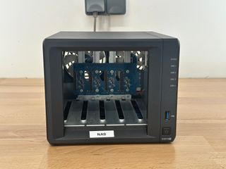 NAS SYNOLOGY DS918+ con 12 TB y 16 GB RAM