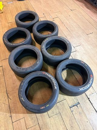 Slicks Hankook 18”