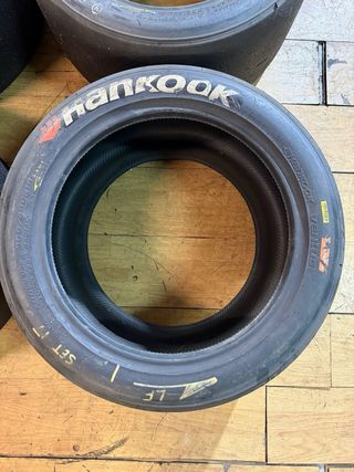 Slicks Hankook 18”