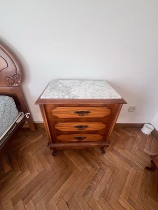 Conjunto de dormitorio clásico – buen estado