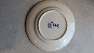 Vajilla antigua San Claudio azul y blanco