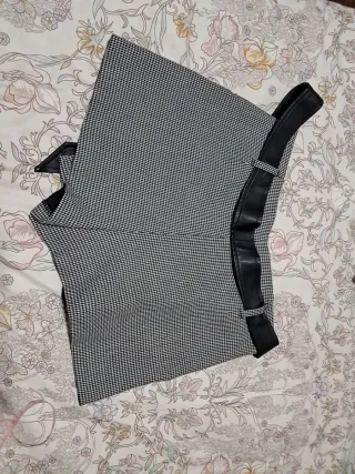 Falda pantalón cuadros blanco y negro