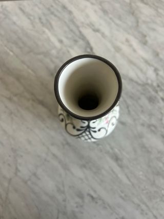 Jarrón porcelana antiguo decorado a mano