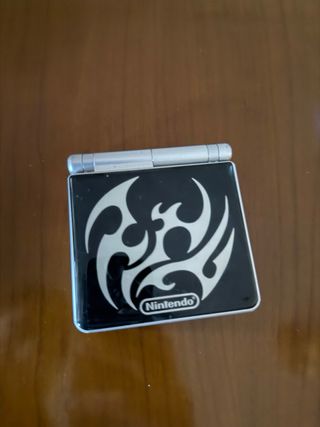Nintendo Game Boy Advance SP Plata