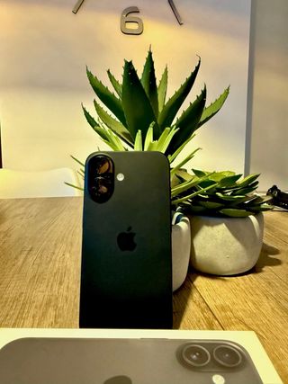 iPhone 16 a estrenar, IMPOLUTO.Todo original