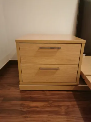 Cama Tatami y Mesitas de Noche