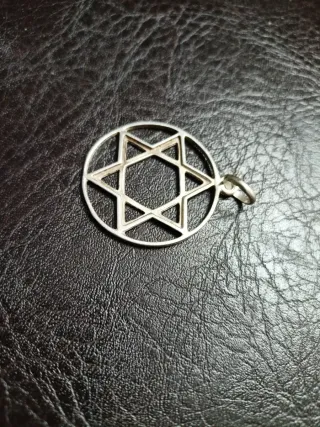 Colgante Estrella de David Plata Ley