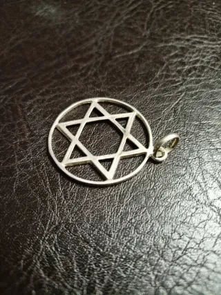 Colgante Estrella de David Plata Ley