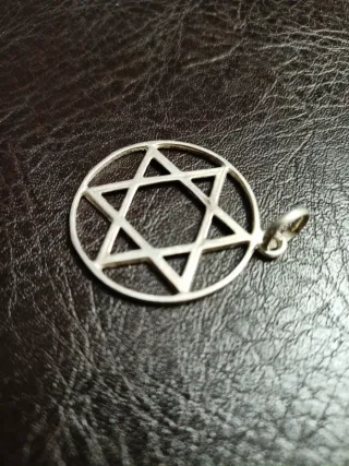 Colgante Estrella de David Plata Ley