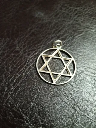 Colgante Estrella de David Plata Ley