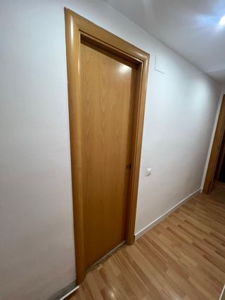 Puertas de madera (3 de ancho 58cm y 1 de 70cm)