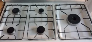 Cocina de gas butano con horno