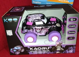 Se vende Coche teledirigido Kaoru nuevo 18€