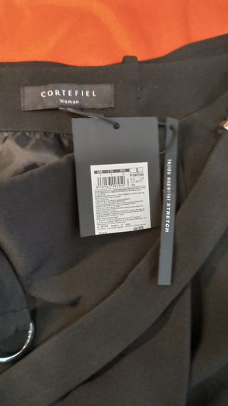 Falda Cortefiel negra