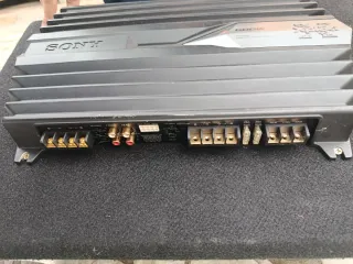 Subwoofer JBL GT Series + Amplificador Sonic