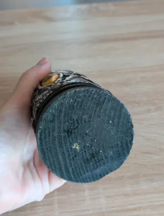 Mortaio con pestello in legno etnico decorato