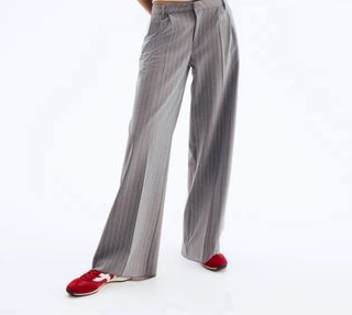 Pantalón sastre gris de corte amplio