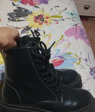 Botas Charol Verde Gioseppo