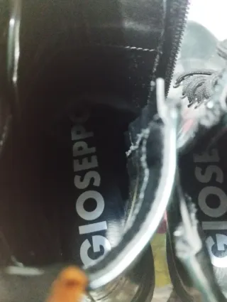 Botas Charol Verde Gioseppo