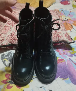 Botas Charol Verde Gioseppo