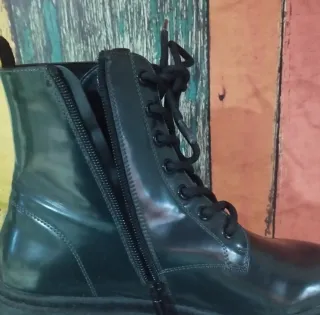 Botas Charol Verde Gioseppo