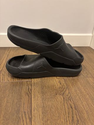 Chanclas Jordan Negras